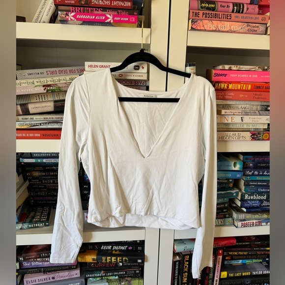 Aritzia Tops - Aritzia babaton white stretch fitted long sleeve layering crop top shirt blouse